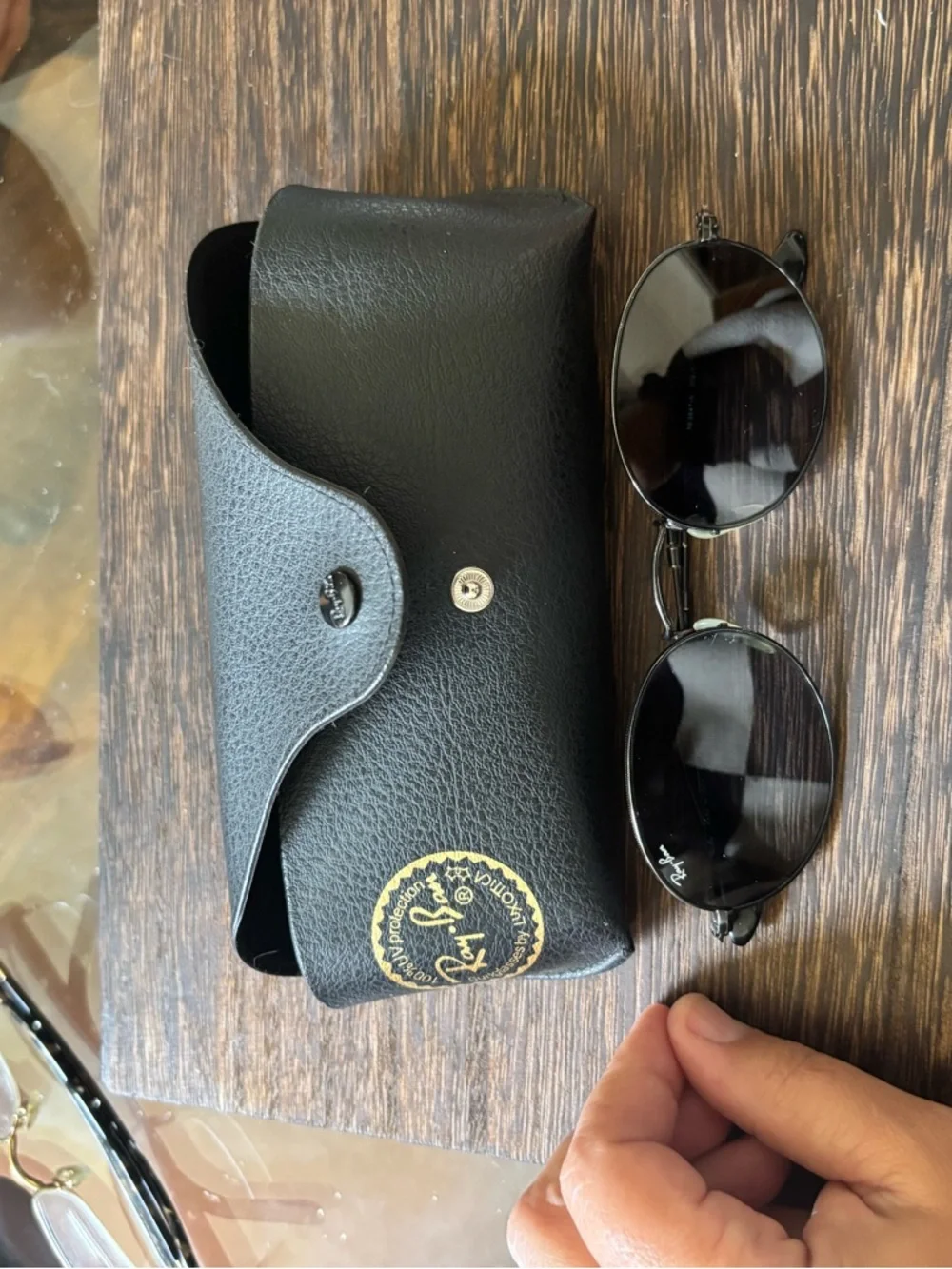 Ray-Ban Black Round Metal Sunglasses